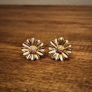 Kate Spade Gold Daisy Studs